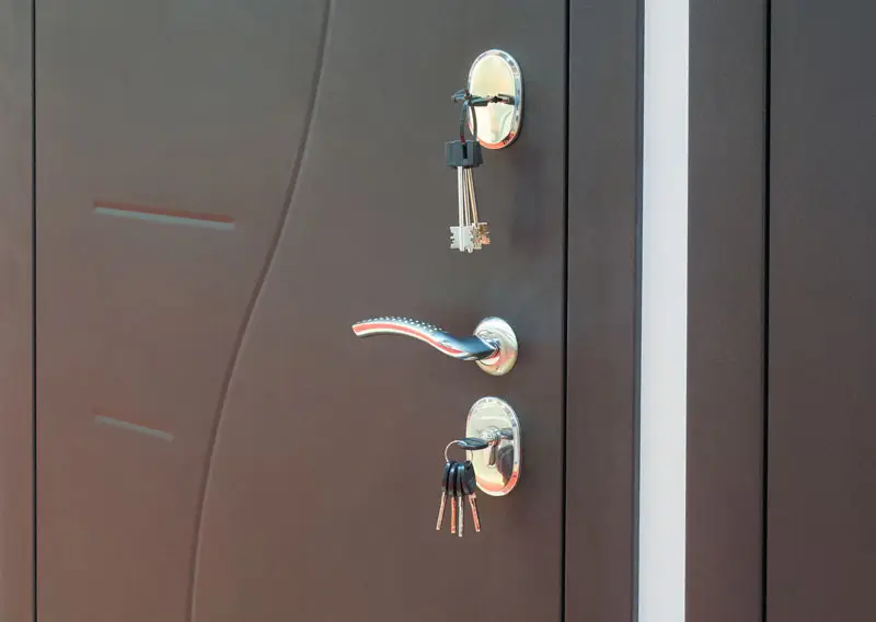porte entrée clés immobilier